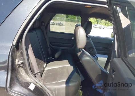 2011 Ford Escape Limited z USA, uszkodzony, nr VIN 1FMCU9EG3BKC54770